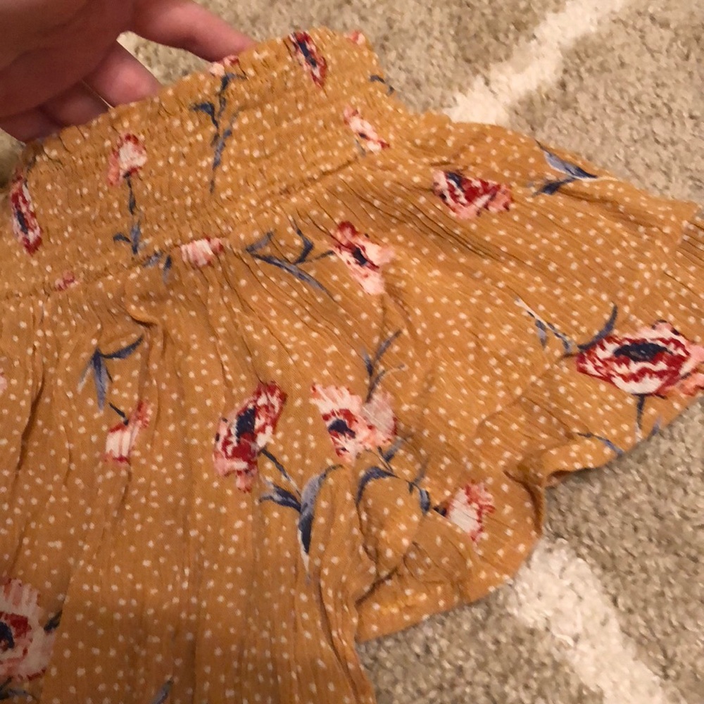 Xhilaration top - Picture 3 of 4